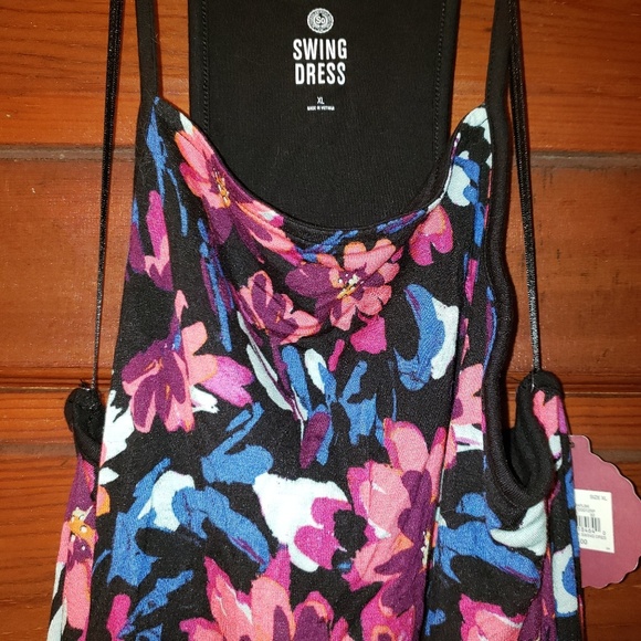 Swing dress - Picture 2 of 3